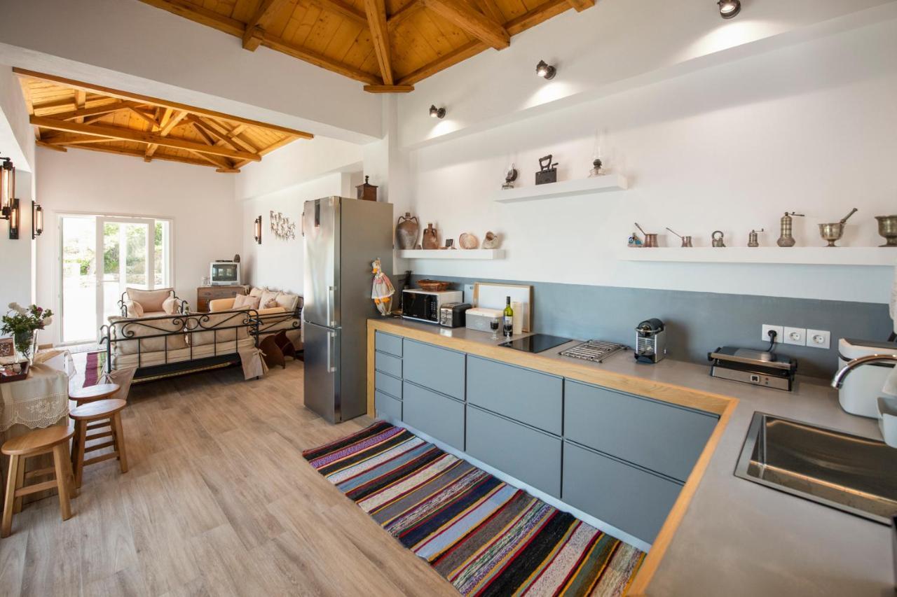 Avgi Villa Glossa Bagian luar foto