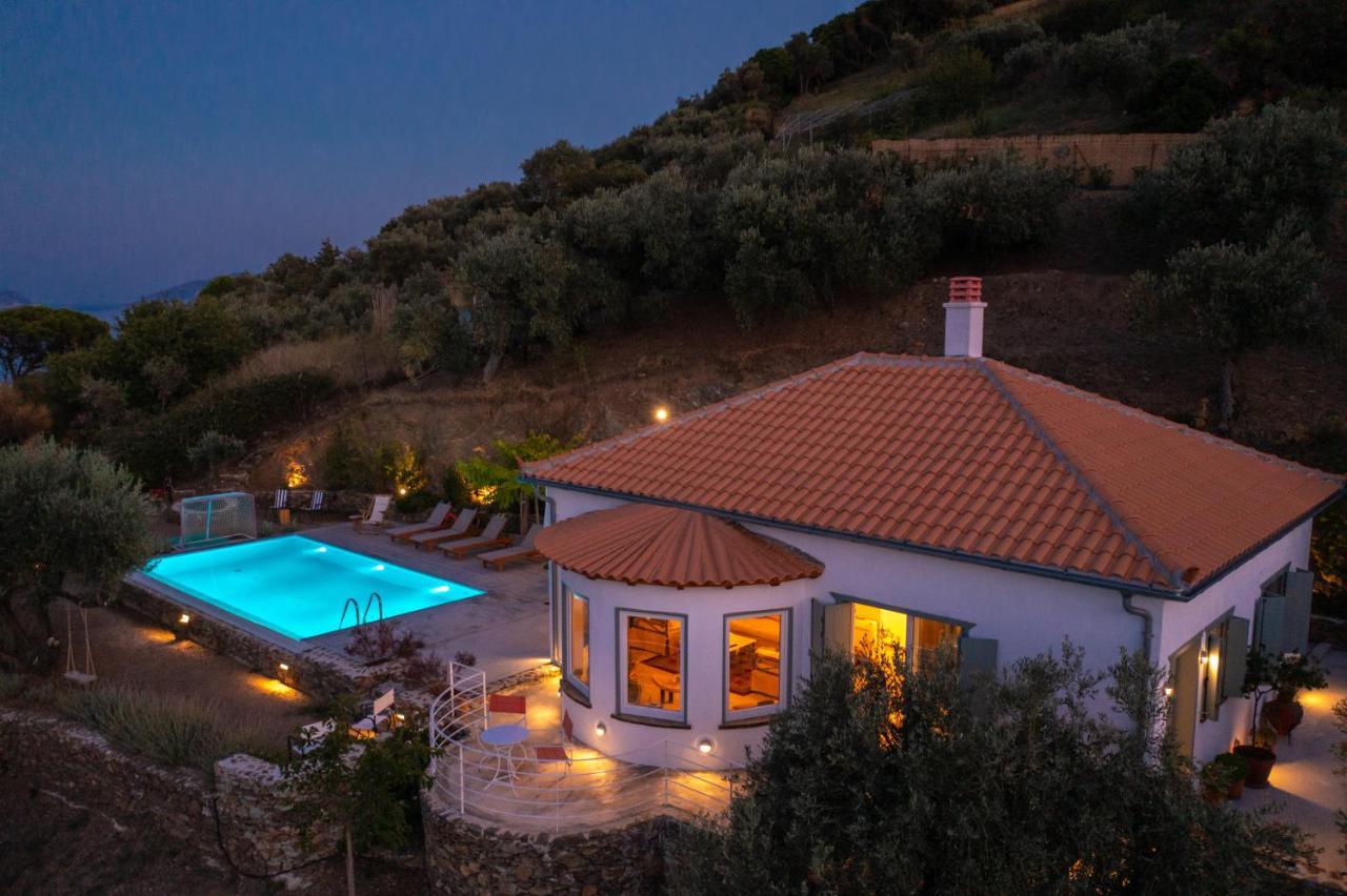 Avgi Villa Glossa Bagian luar foto