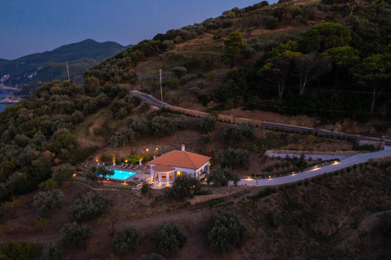 Avgi Villa Glossa Bagian luar foto