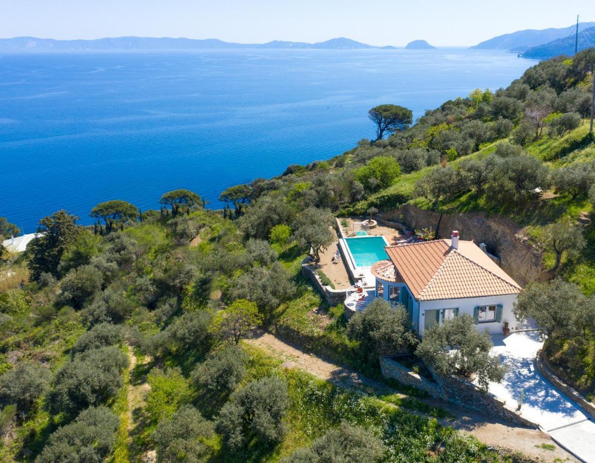 Avgi Villa Glossa Bagian luar foto
