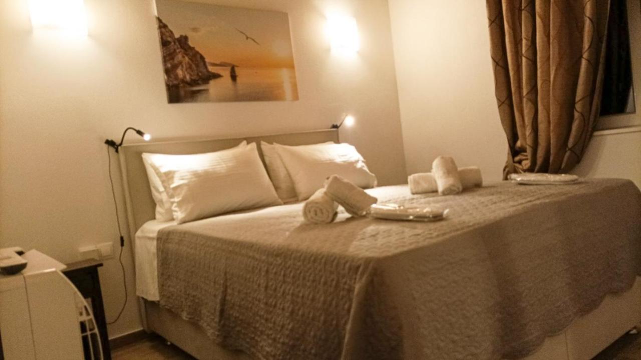 Avgi Villa Glossa Bagian luar foto