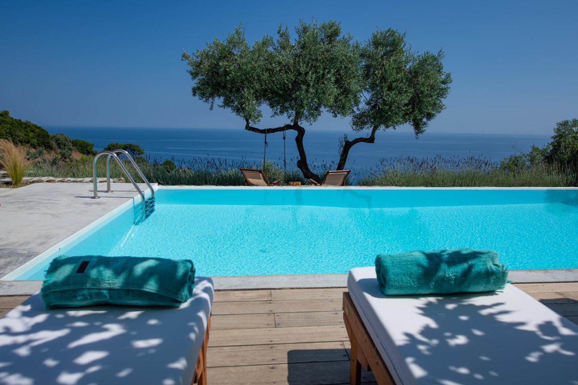 Avgi Villa Glossa Bagian luar foto